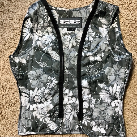 Speed and strength black/pink w/bling motorcycle jacket & matching chaps - Picture 3 of 16